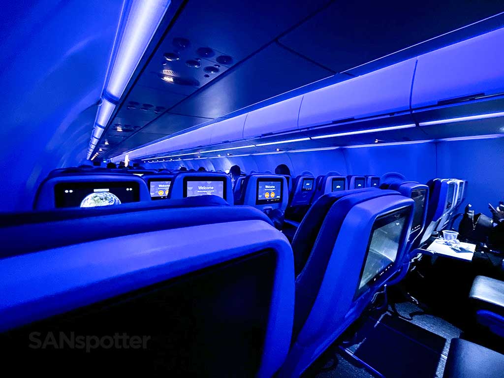 Jetblue blue mood lighting A321neo 