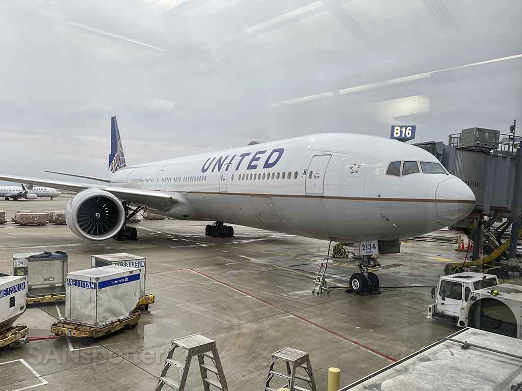 United 777-300/ER gate b16 ORD 