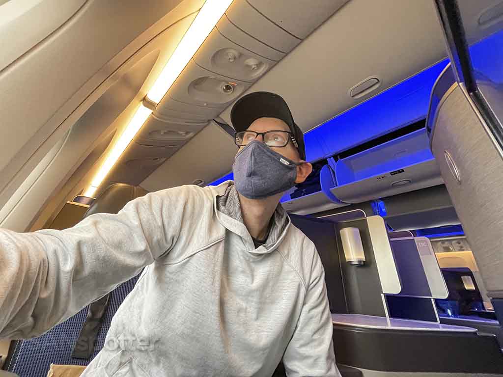 SANspotter selfie United 777-300er business class 