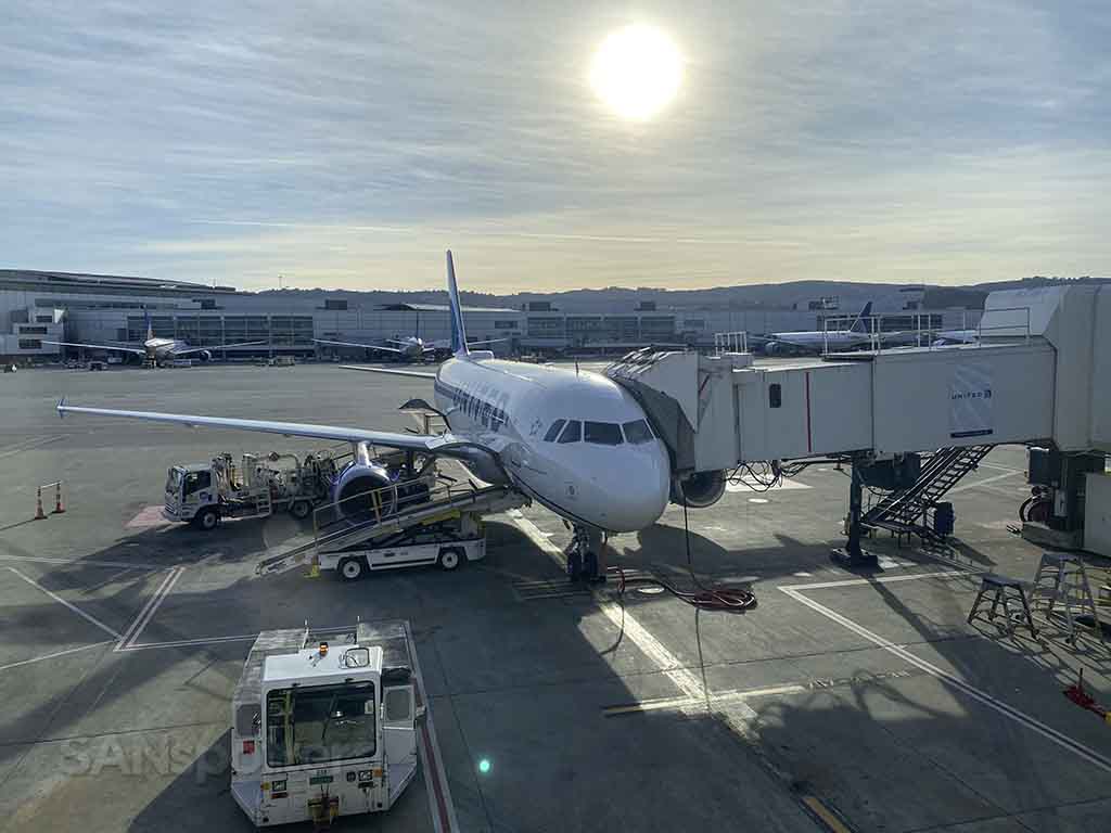United A319 San Francisco airport