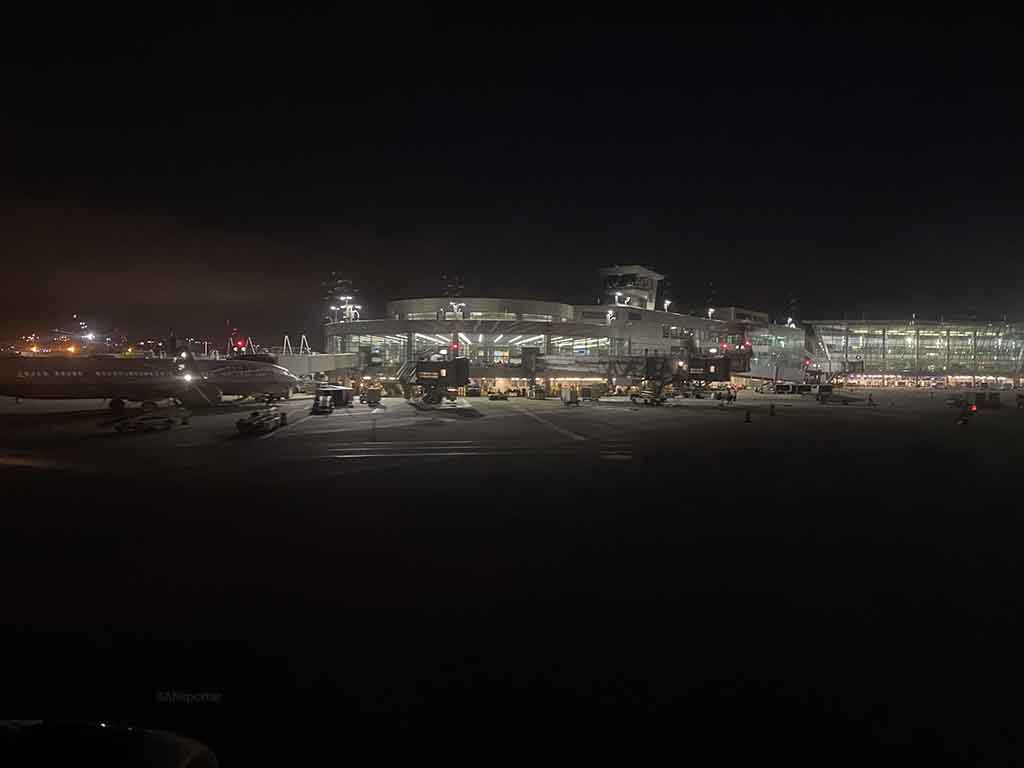 Terminal 2 west SAN at night