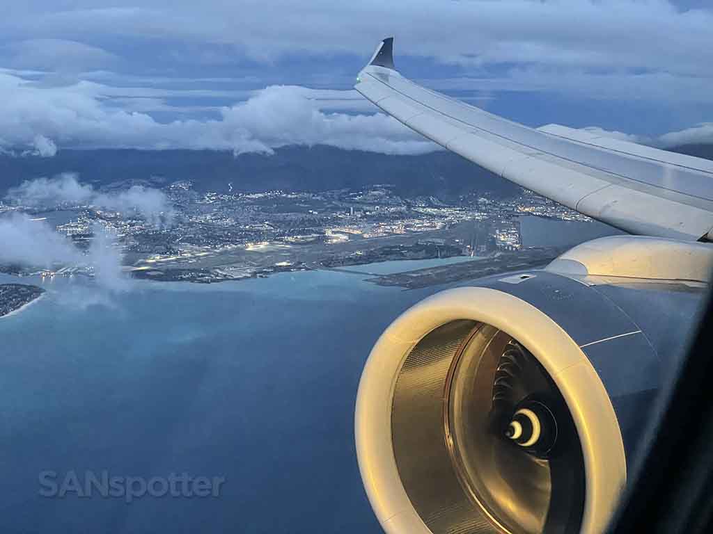 View of Honolulu on approach to HNL