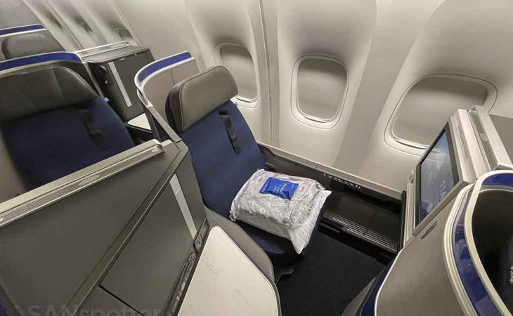 United 777-200 business class review: is it worth the upgrade?