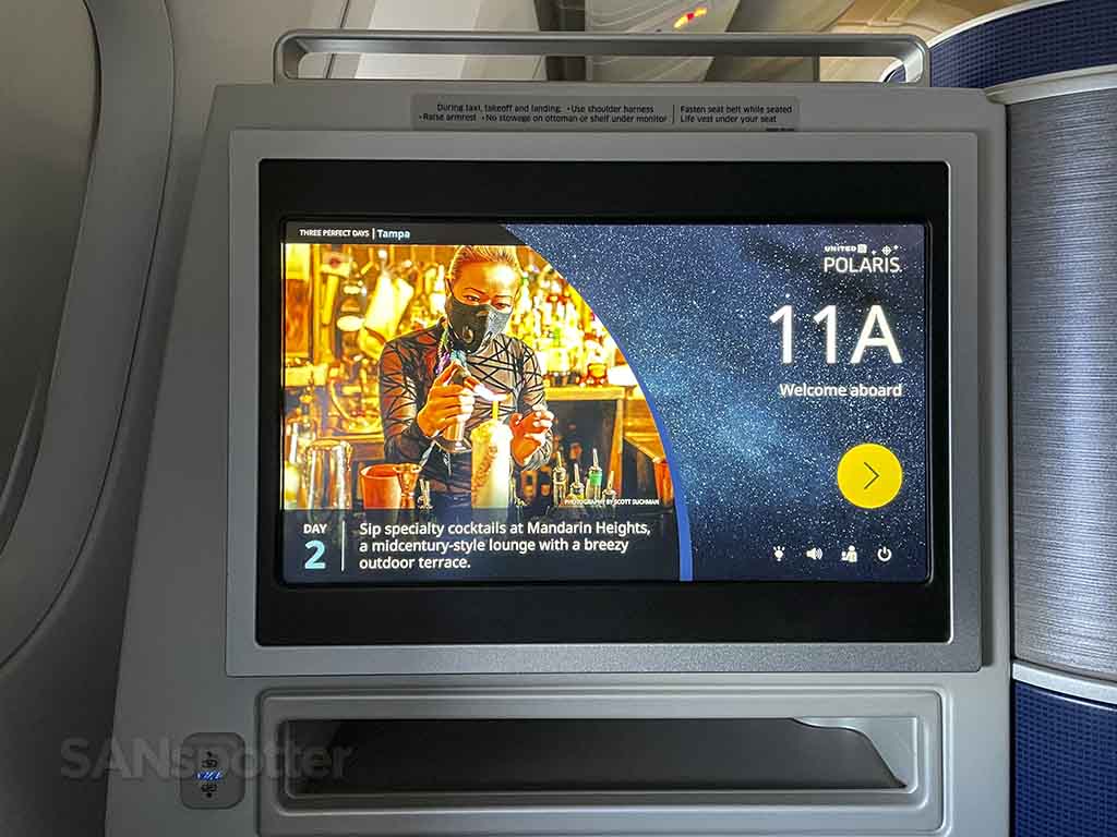 United airlines video entertainment system home screen 
