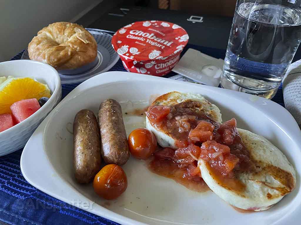 United airlines first class Hawaii breakfast 