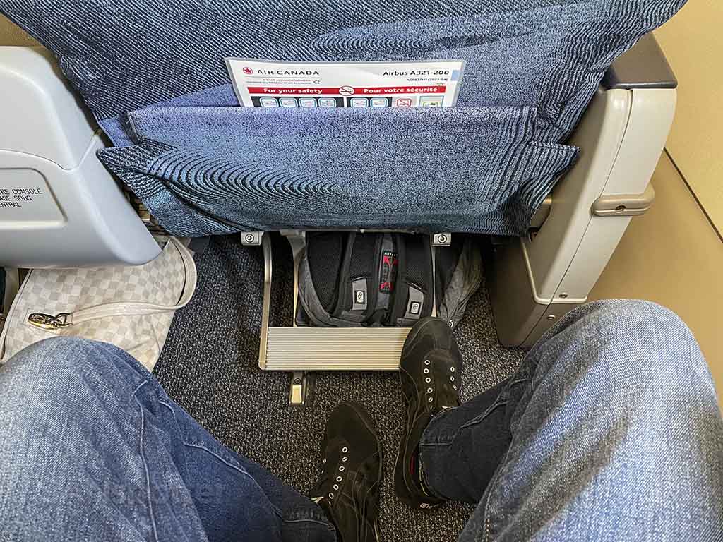 Air Canada a321 business class leg room