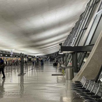 Is a 1 hour layover enough time at Dulles? Absolutely! Here’s why: