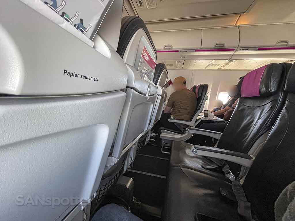 Food and drinks on swoop airlines