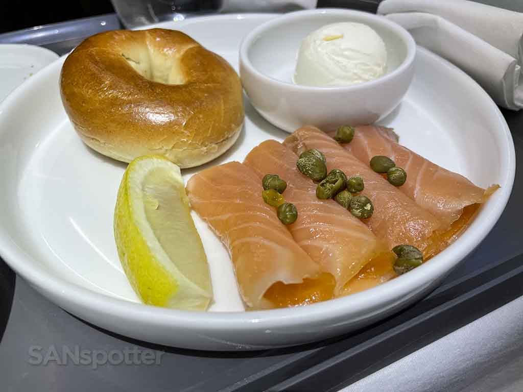 Aeromexico business class salmon plate 