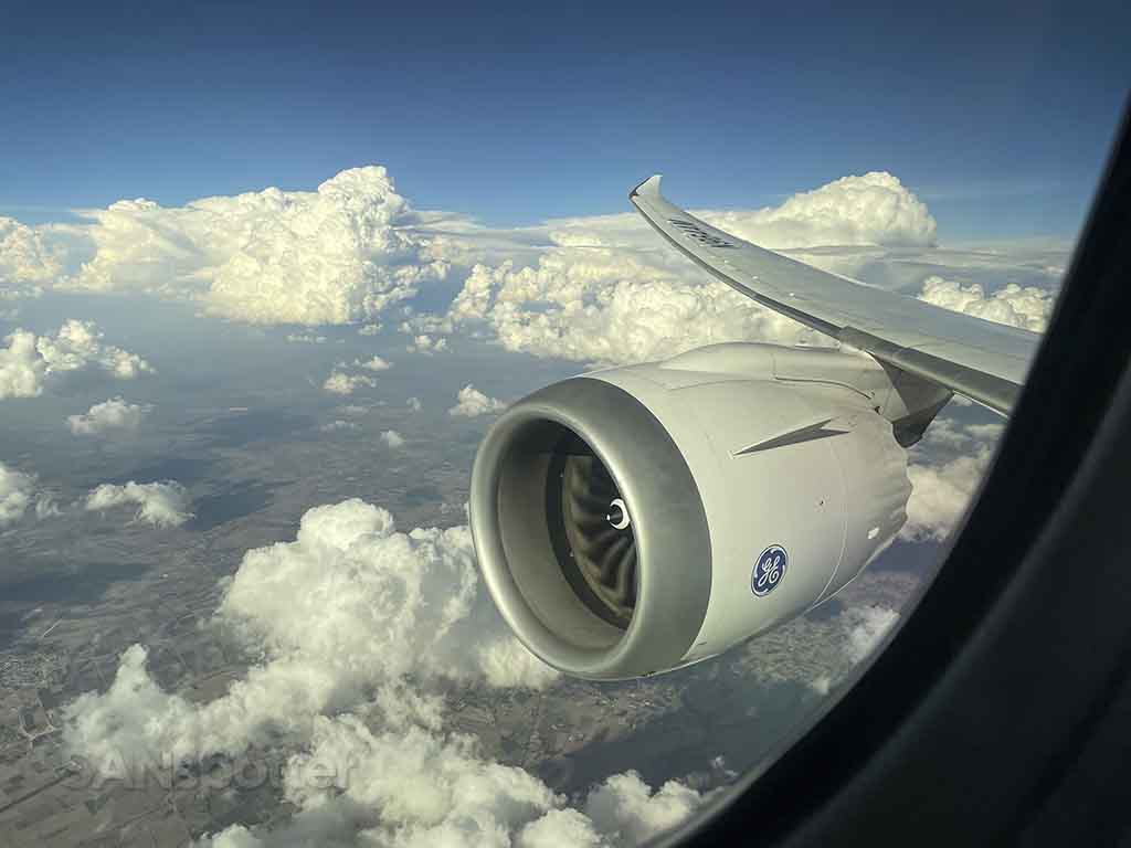 Aeromexico 787-8 engine and wing view from row 3