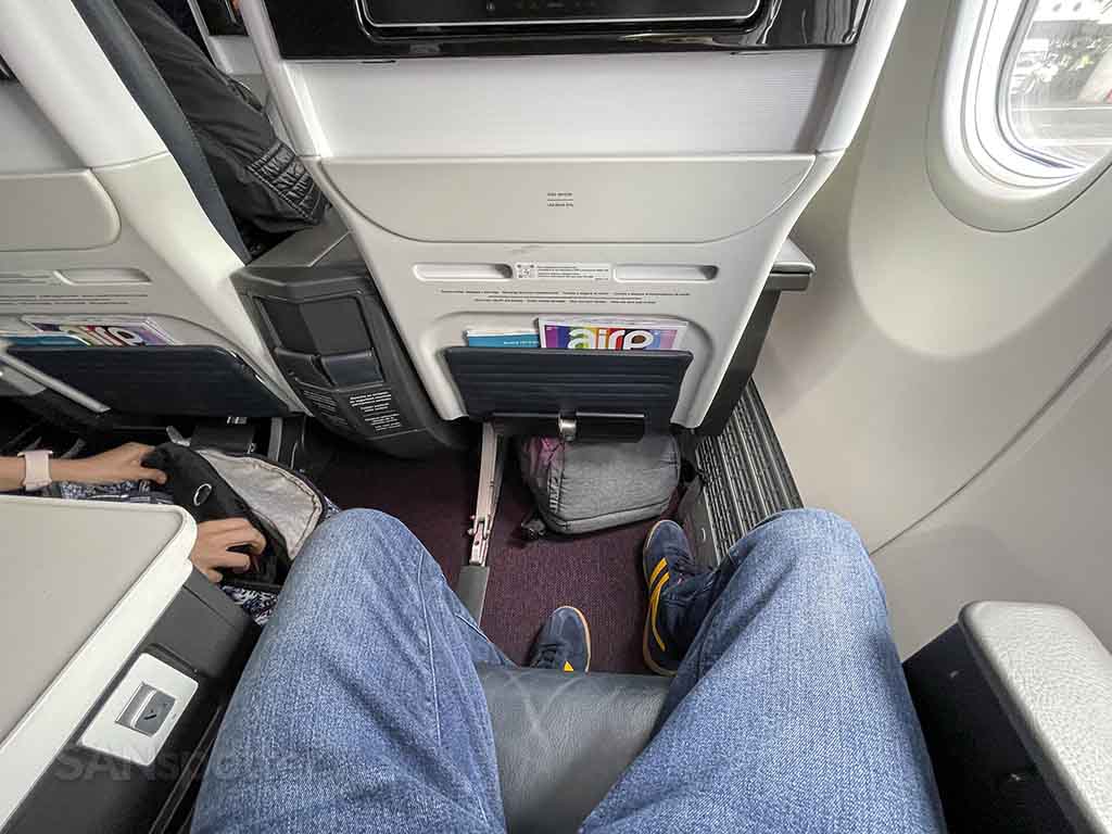 Aeromexico 737 max 9 business class leg room