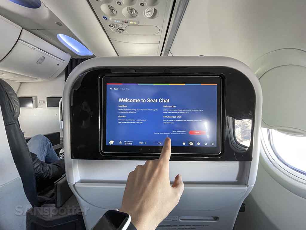 Aeromexico 737 max 9 video seat chat