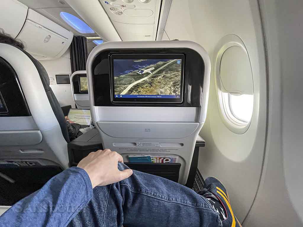Aeromexico 737 max 9 premier class seat recline leg room