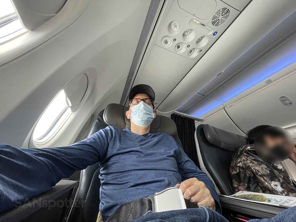 SANspotter selfie Aeromexico 737 max 9 business class 