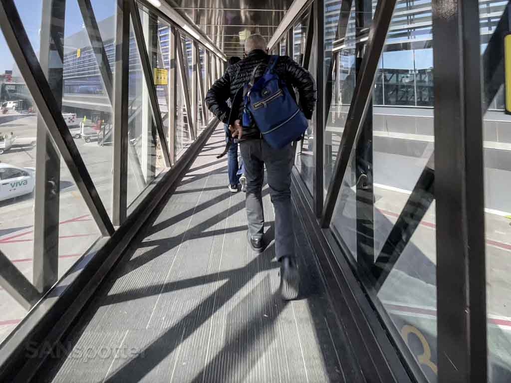 Tijuana airport jet bridge 