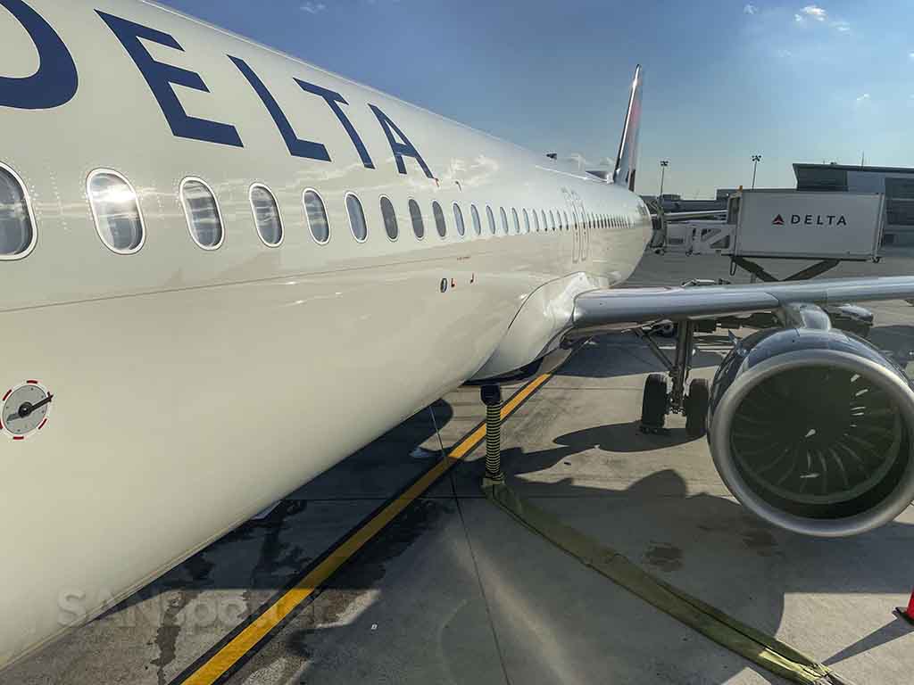Delta A321neo close up
