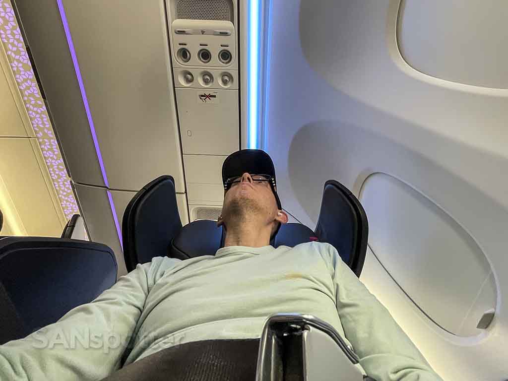 Delta A321neo first class headrest privacy