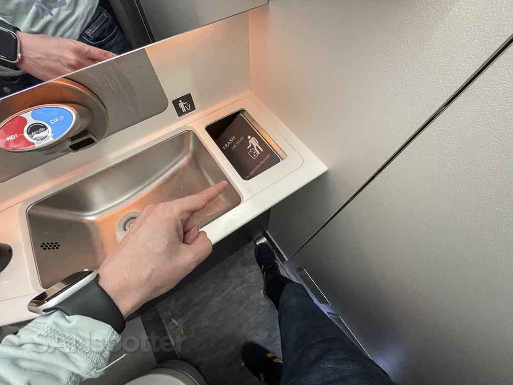 Delta A321neo first class lavatory trash bin