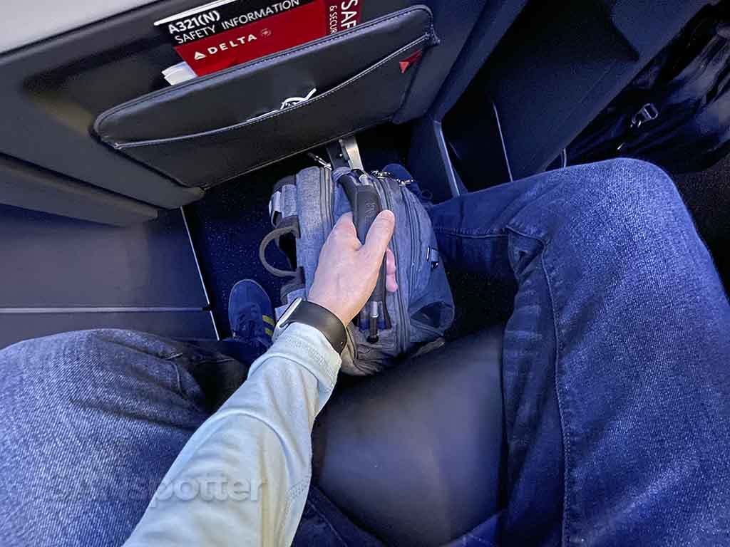 Underseat storage delta A321neo first class