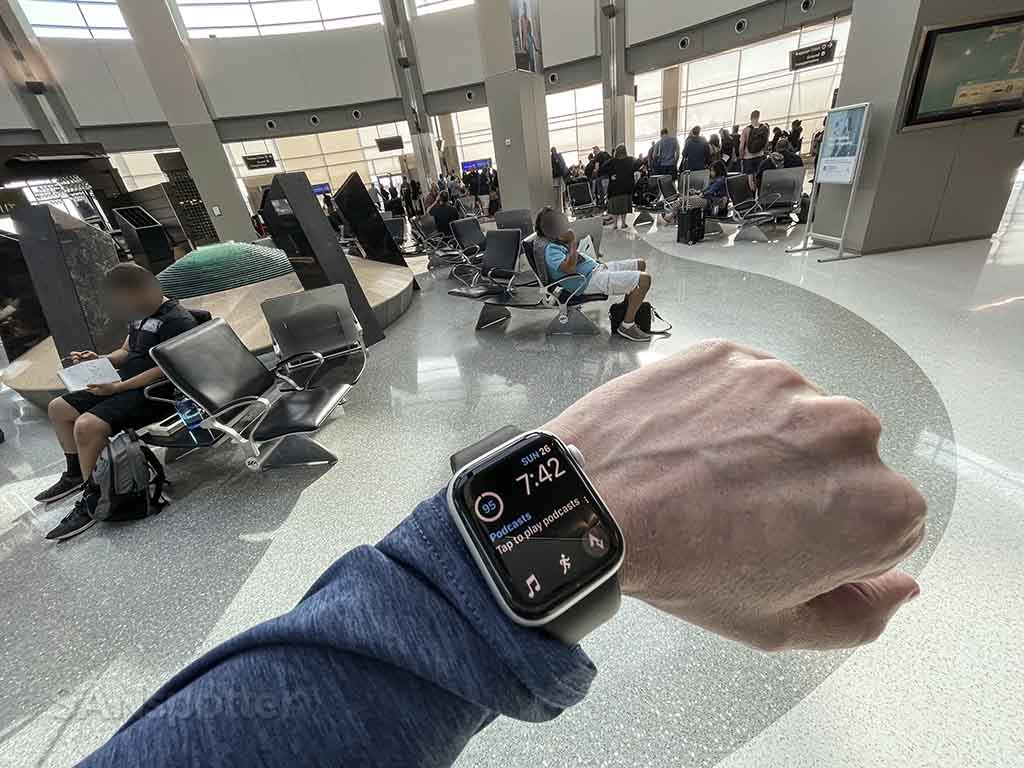 Apple Watch in airport 