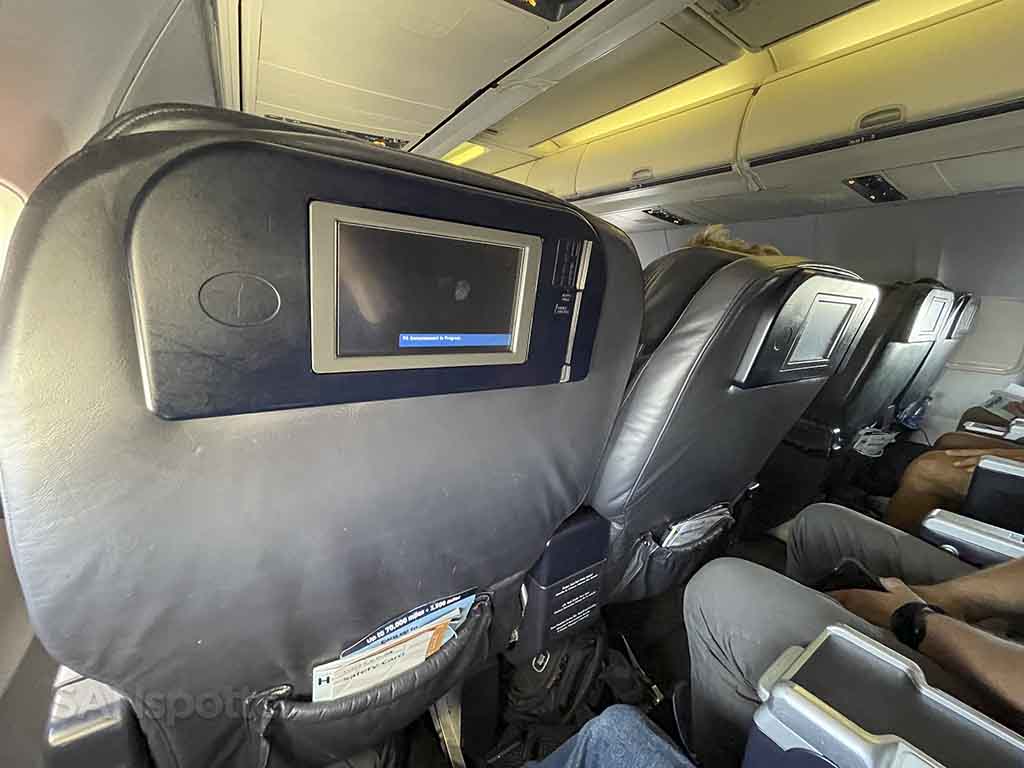United seat back entertainment 737-900 first class