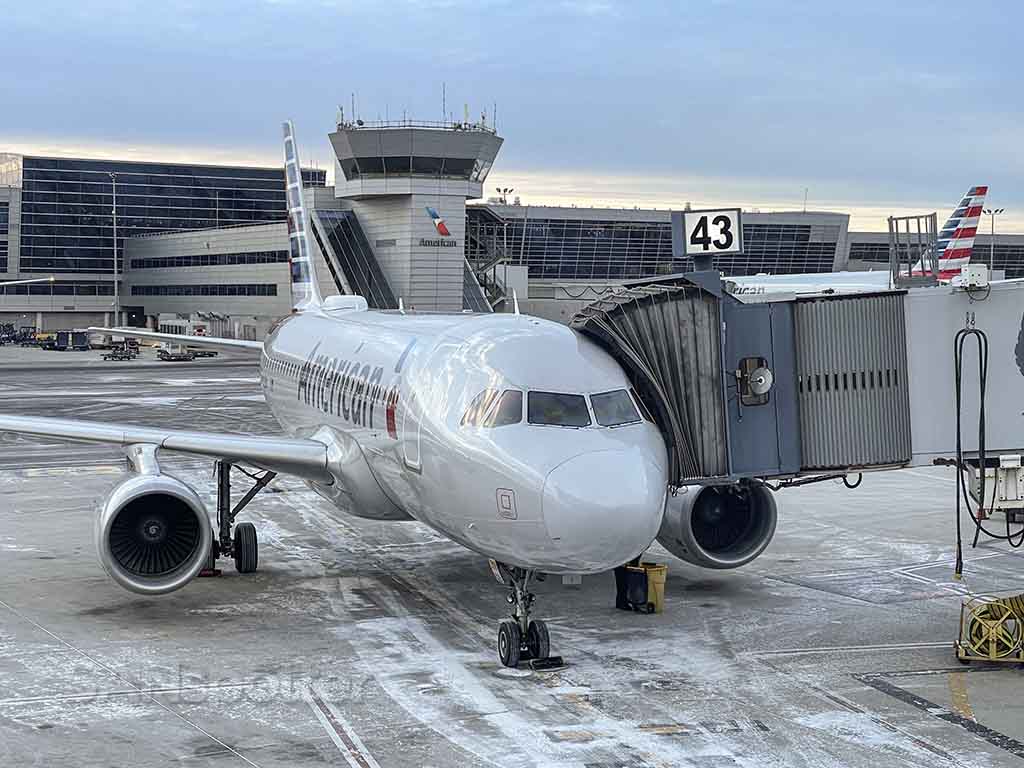 American Airlines A319 Terminal 8 JFK