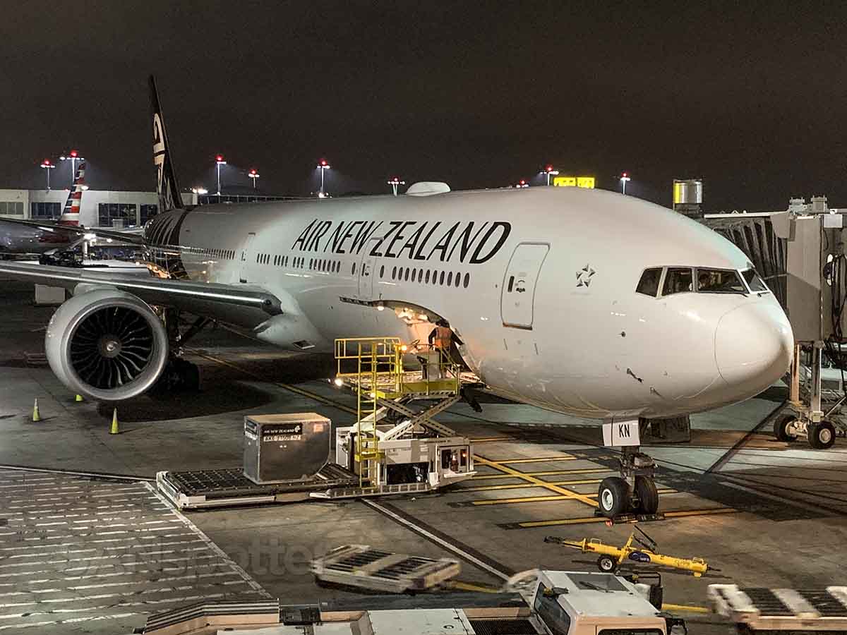 Air New Zealand 777-300ER at LAX