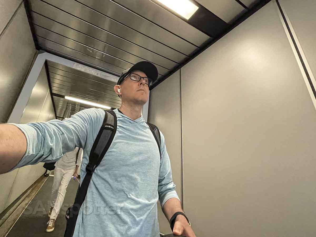 SANspotter walking down Richmond airport jet bridge