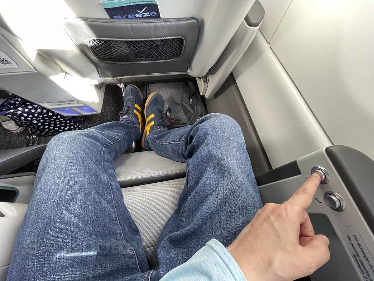 Breeze airways a220-300 nicest seat adjustable leg rest