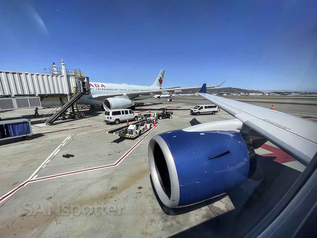 Breeze airways terminal 2 SFO