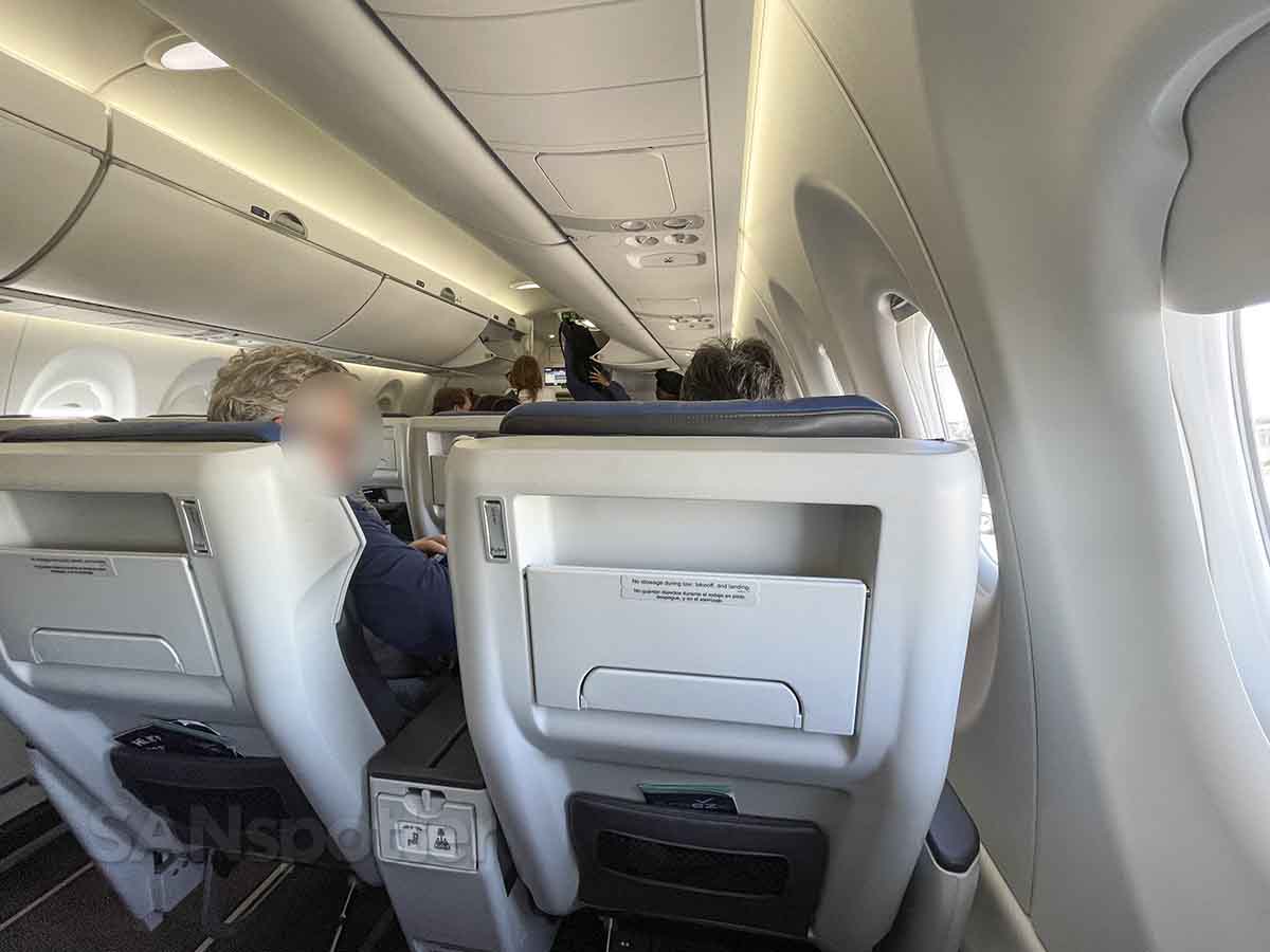 Breeze airways a220-300 inside