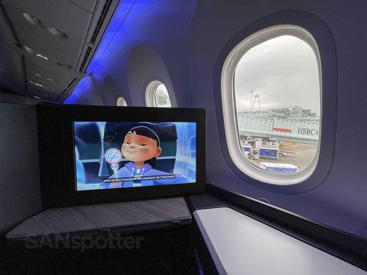 WestJet 787-9 business class is Air Canada's worst nightmare – SANspotter