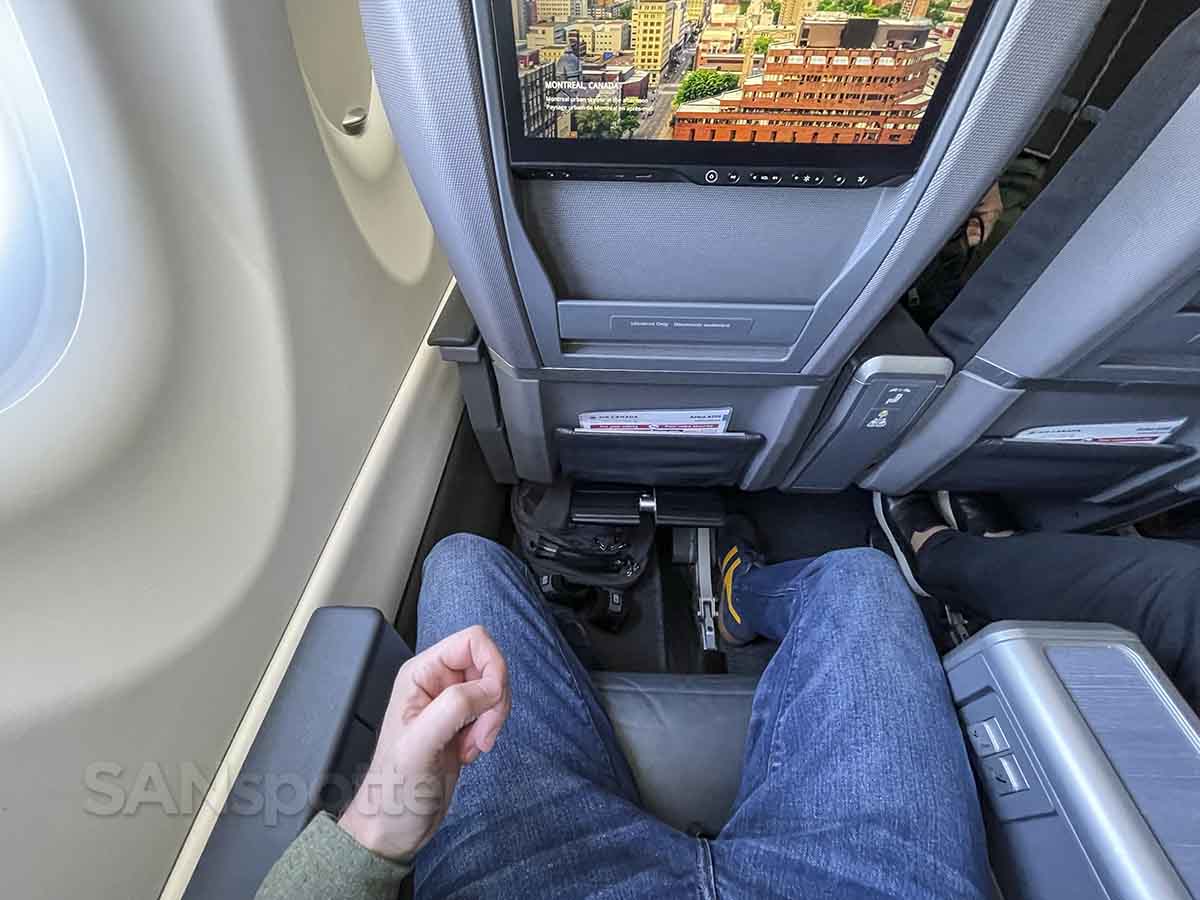 Air Canada a220-300 business class leg room