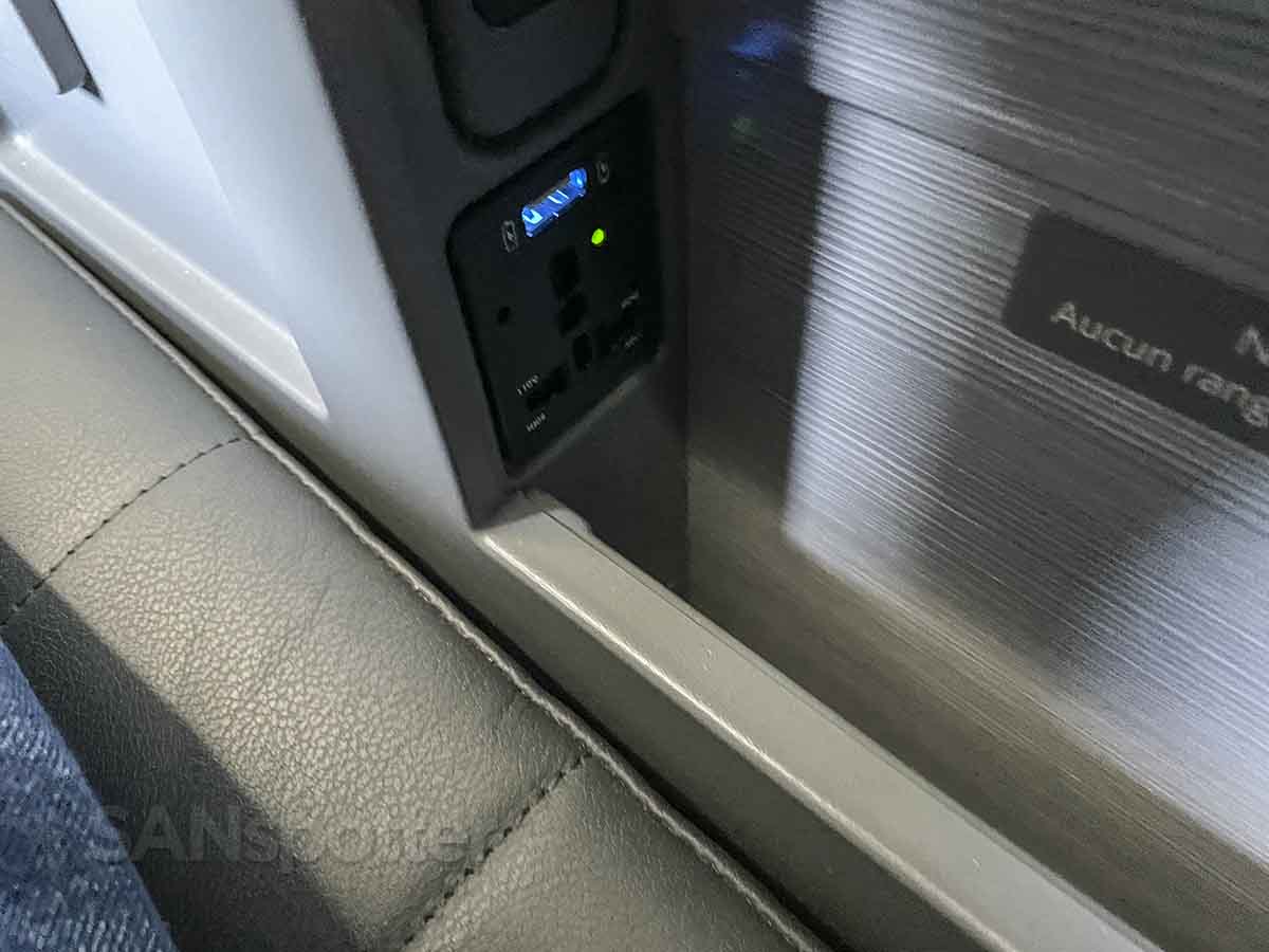 Air Canada a220-300 business class power outlets 