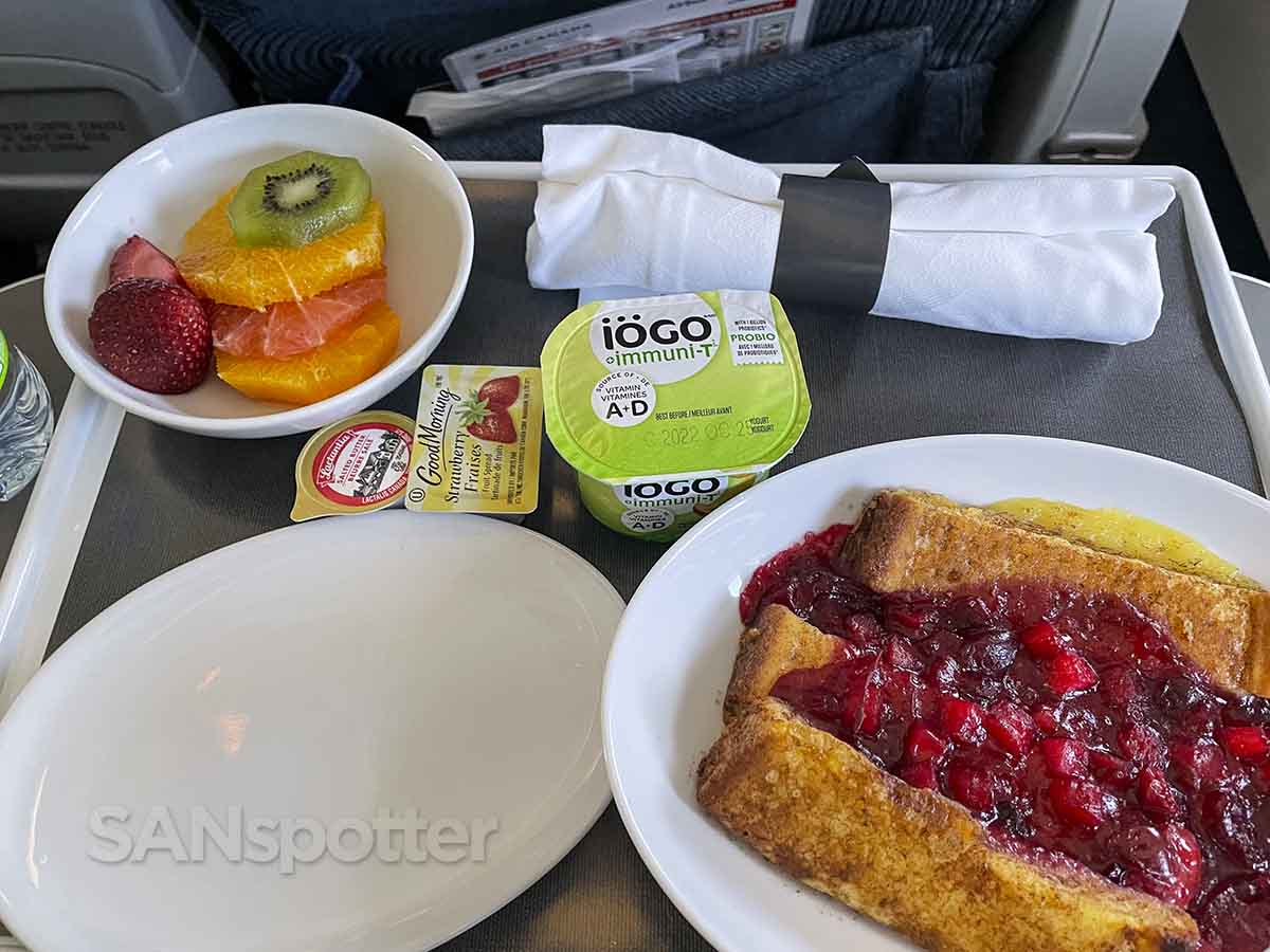 Air Canada domestic business class breakfast 