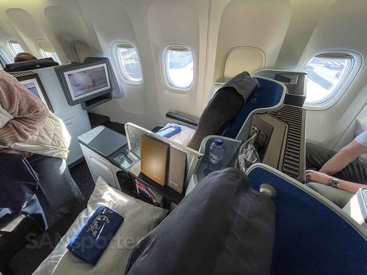 KLM 777-200 Business Class Seat 2K