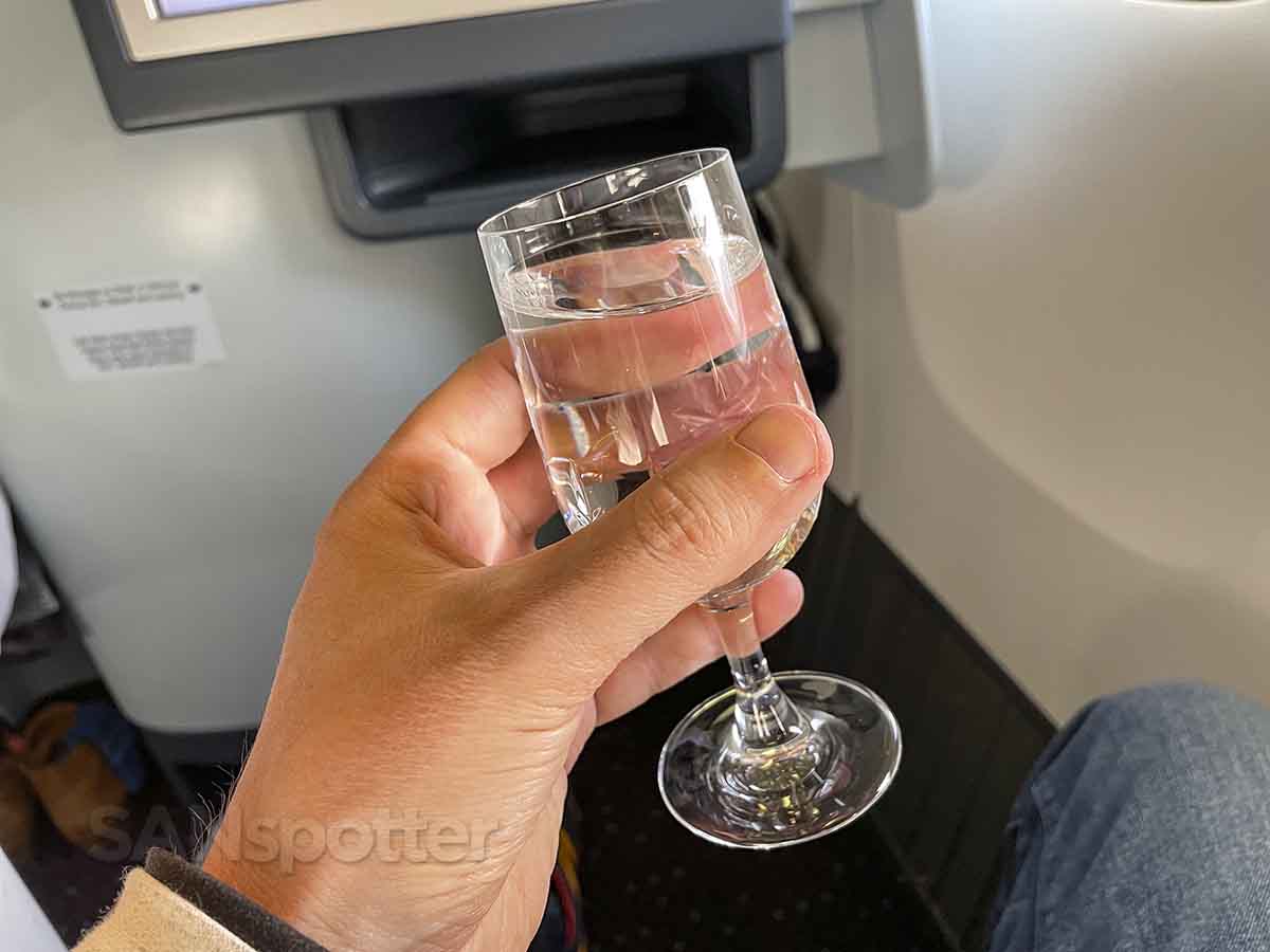 KLM 777-200 business class pre departure drinks