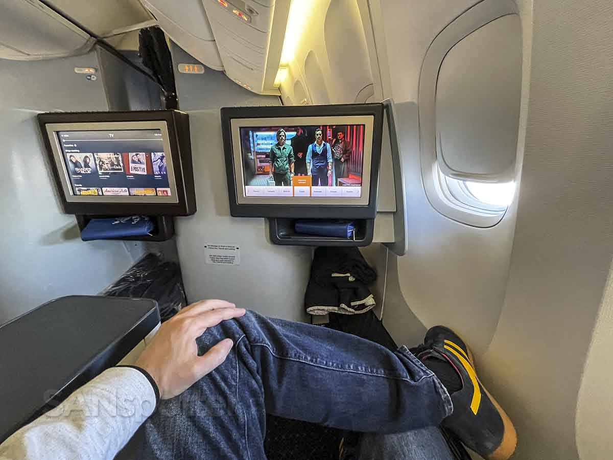 KLM 777-200 business class video entertainment 