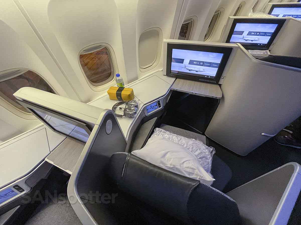 Air Canada 777-300/ER business class A seats 