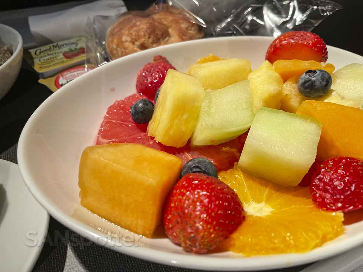 Air Canada international business class breakfast fruit