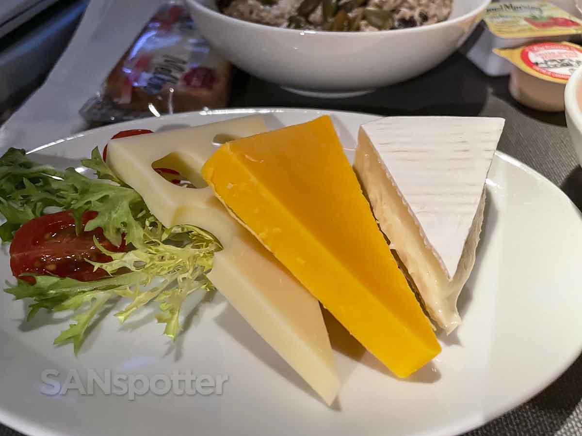 Air Canada international business class breakfast cheese 