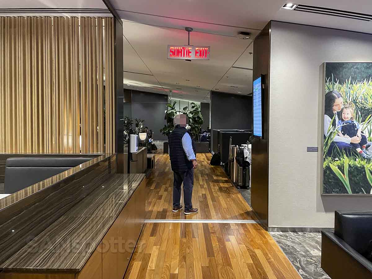 Air Canada Montreal business class lounge