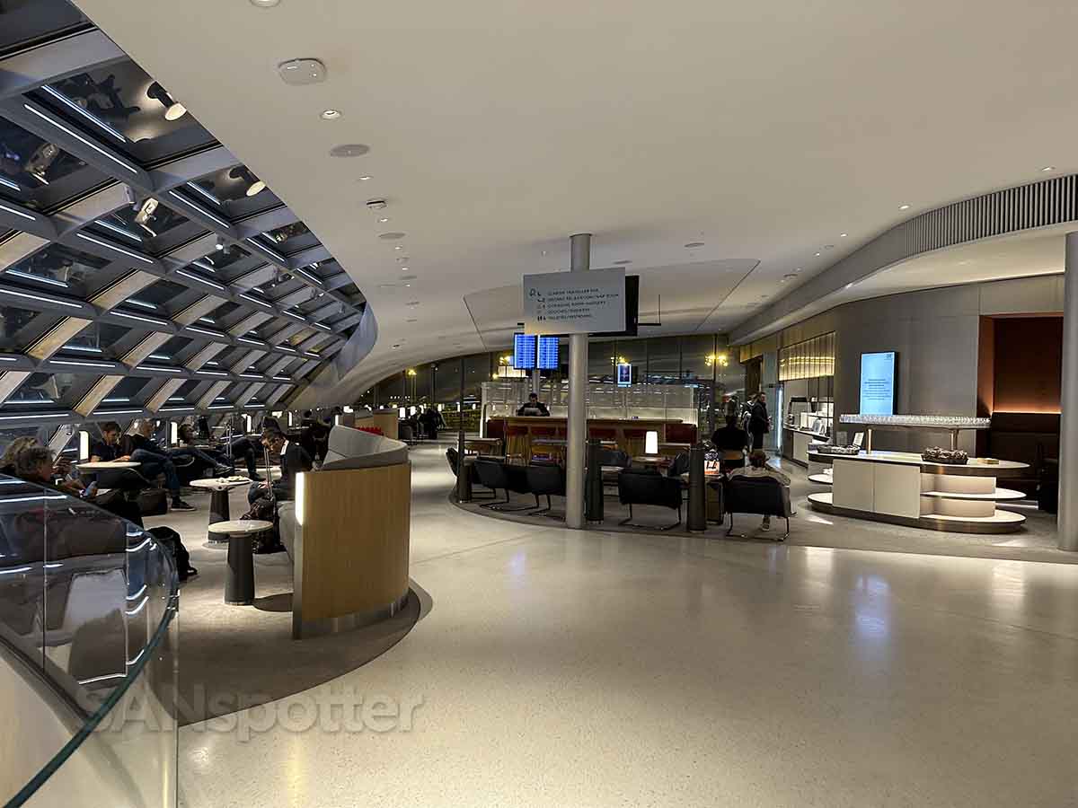 Air France CDG lounge second floor