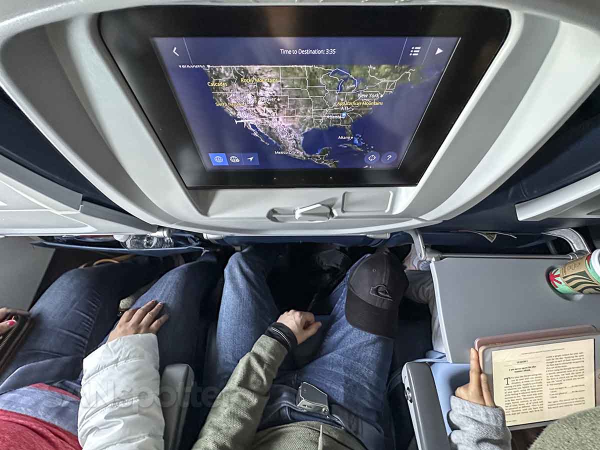 Delta A321 Economy middle seat