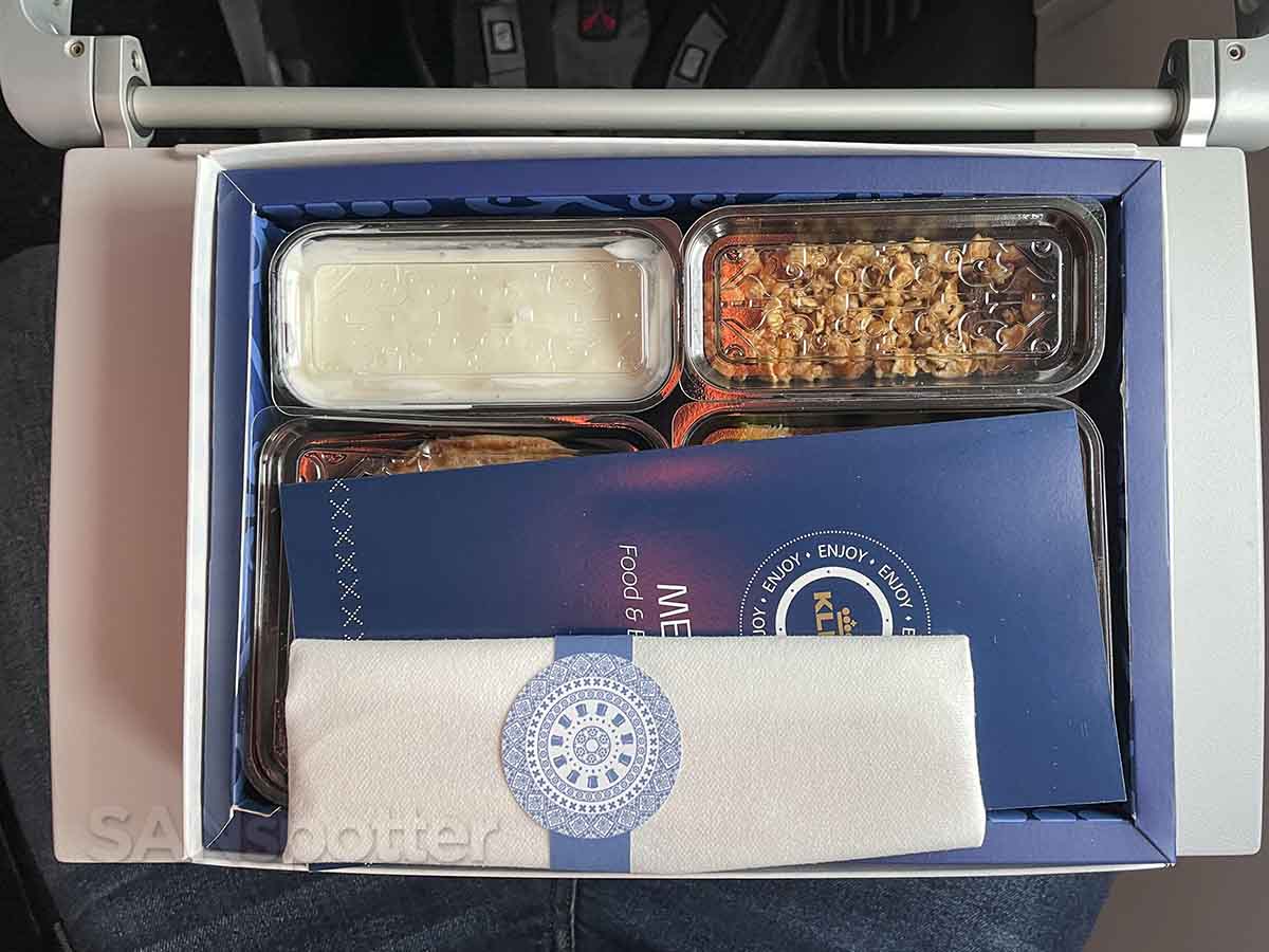 KLM regional business class breakfast box