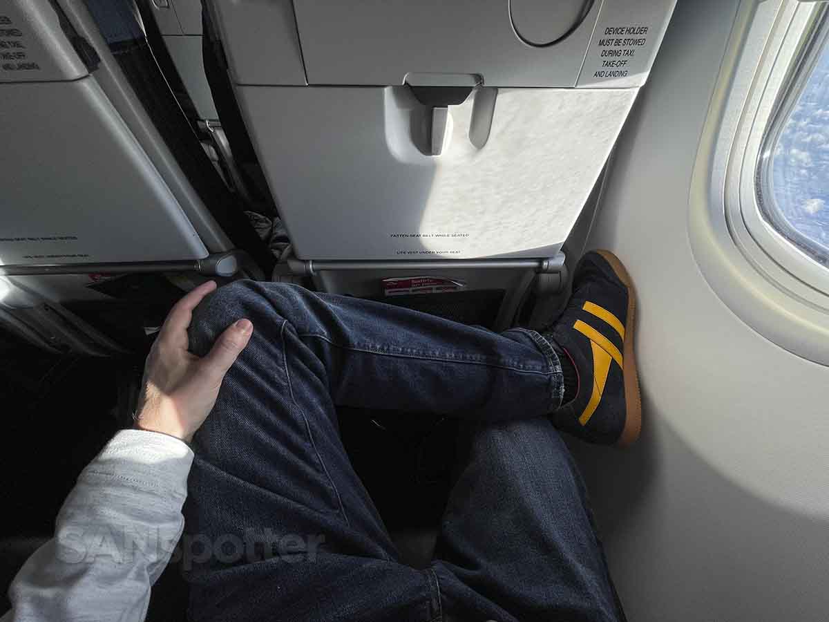 KLM 737-800 business class seat comfort 