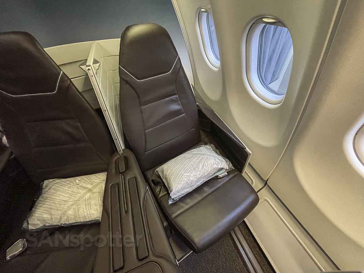 Hawaiian Airlines a330-200 first class seat 3A