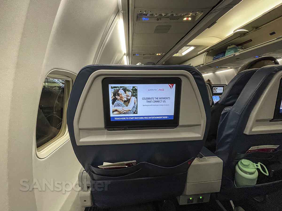 Delta 757-300 first class video screens 