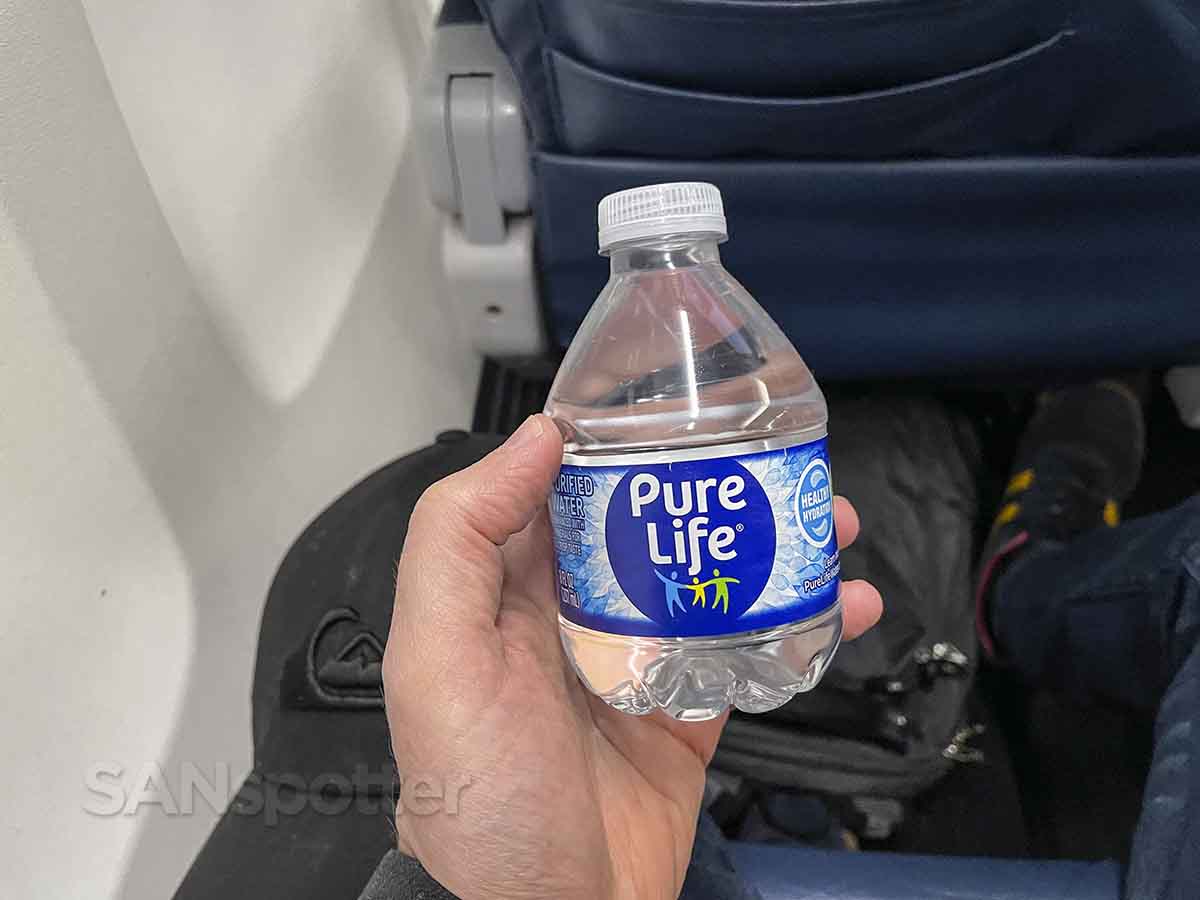 Delta 757-300 first class complimentary bottled water 