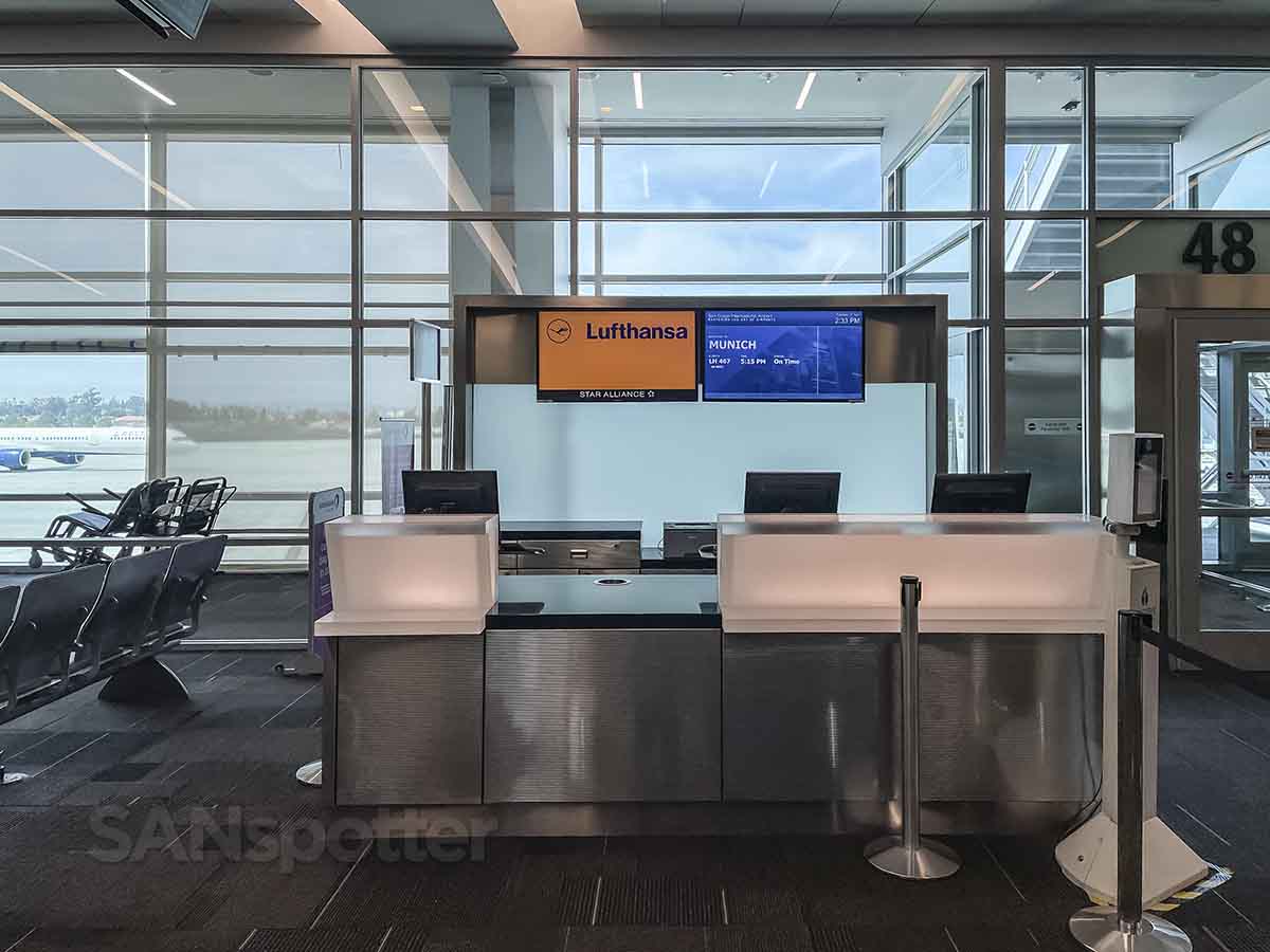 Lufthansa Gate 48 San Diego Airport 